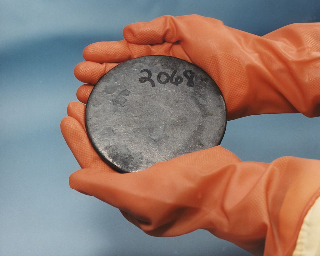 The Atomic Pulse: Illuminating the Dynamics of Uranium Prices